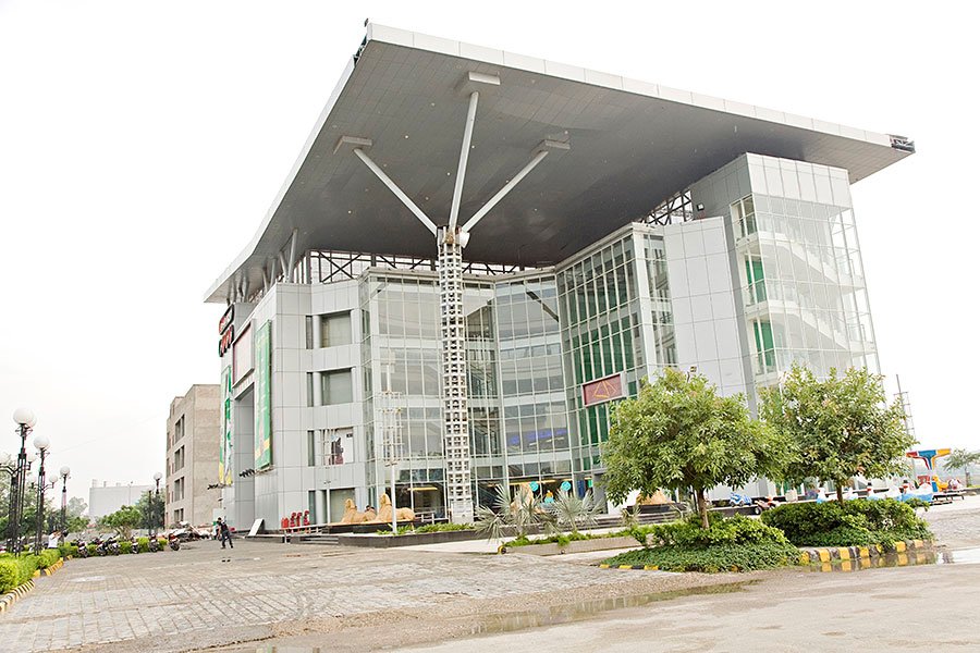 what is commercial property